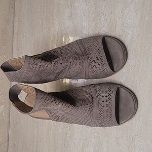 🍬CATO WOMENS PEEP TOE HEELS Size 7.5